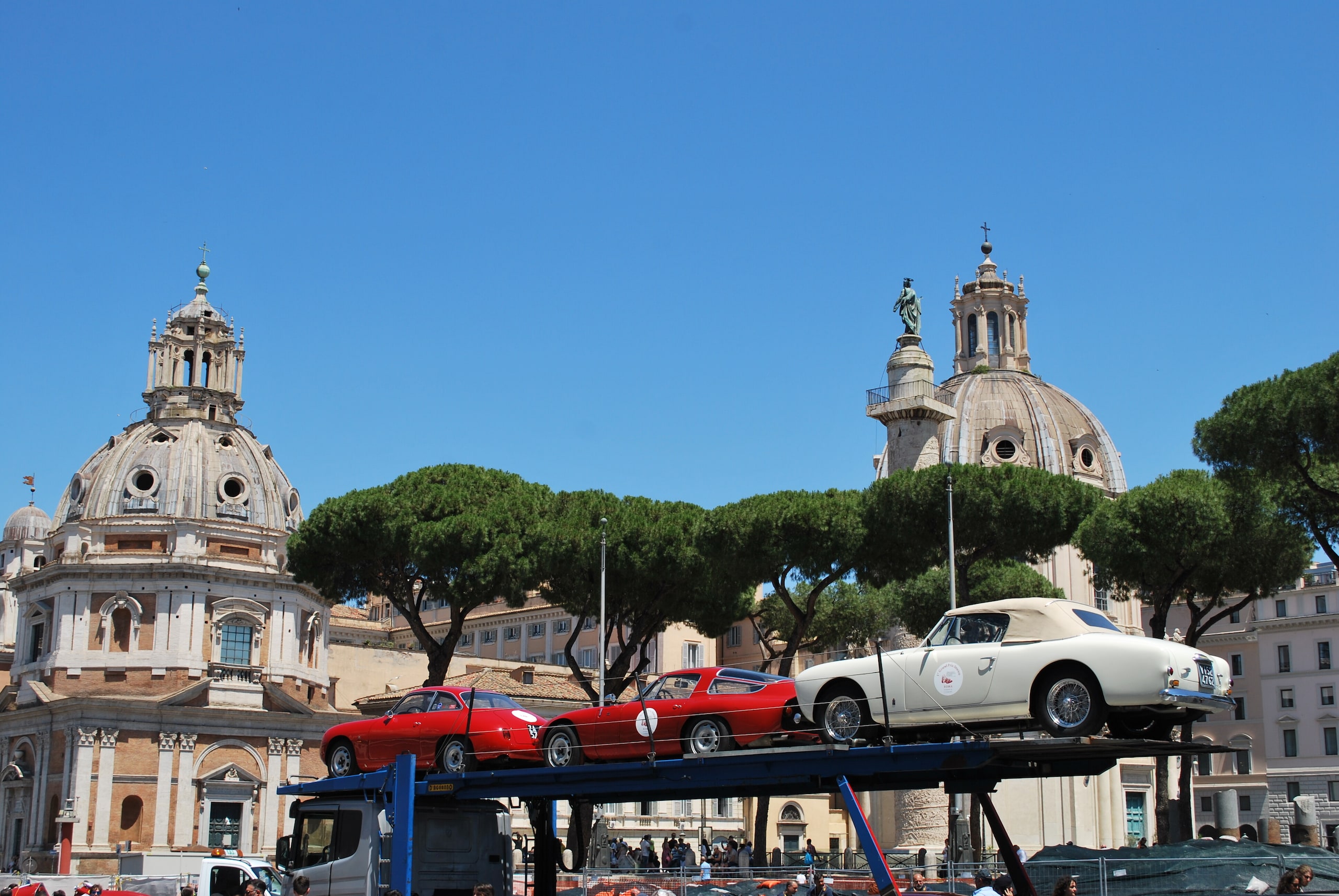 Roma Grand Prix Storico, le vetture in Via dei Fori Imperiali
