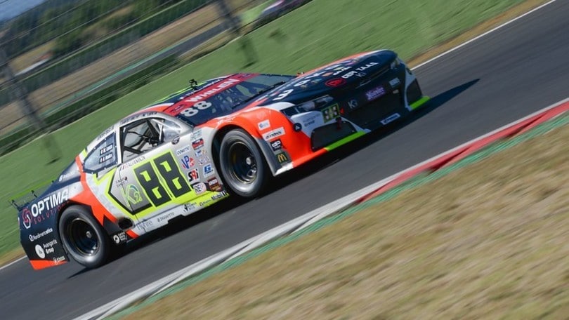 Naska a podio in EuroNASCAR e nelle Legend Cars a Vallelunga