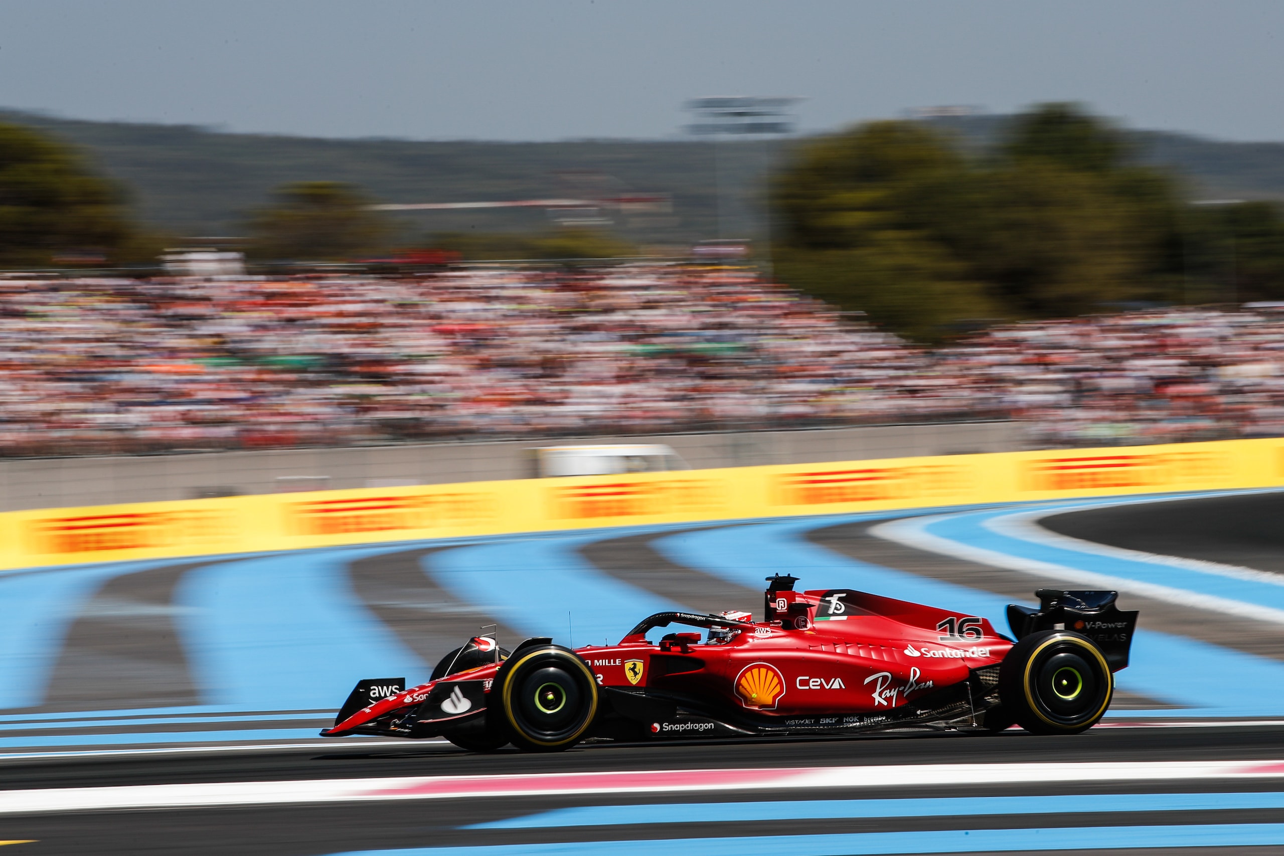 Leclerc finisce a muro nel GP di Francia
