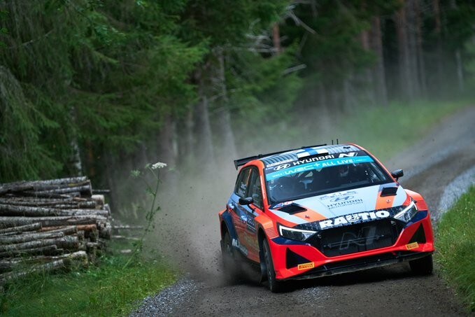 WRC, Rally Finlalndia: clamoroso, Suninen squalificato!