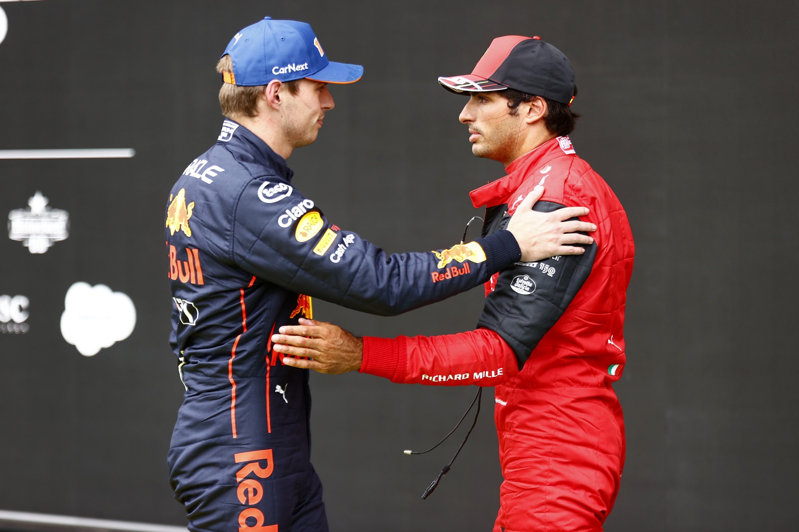 GP Belgio, qualifiche: Verstappen il più veloce, ma la pole è di Sainz!