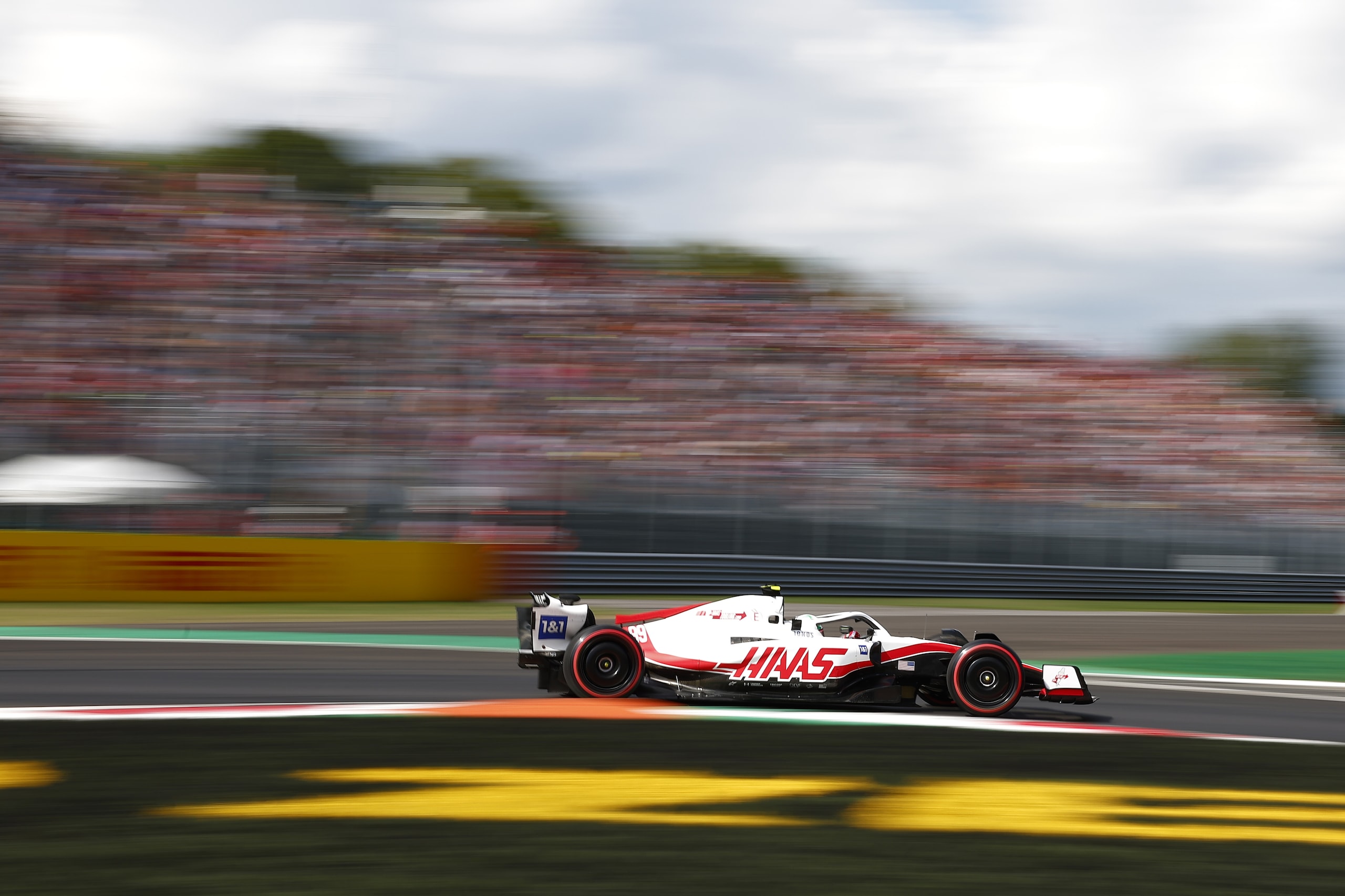 Giovinazzi, le prove libere a Monza con la Haas