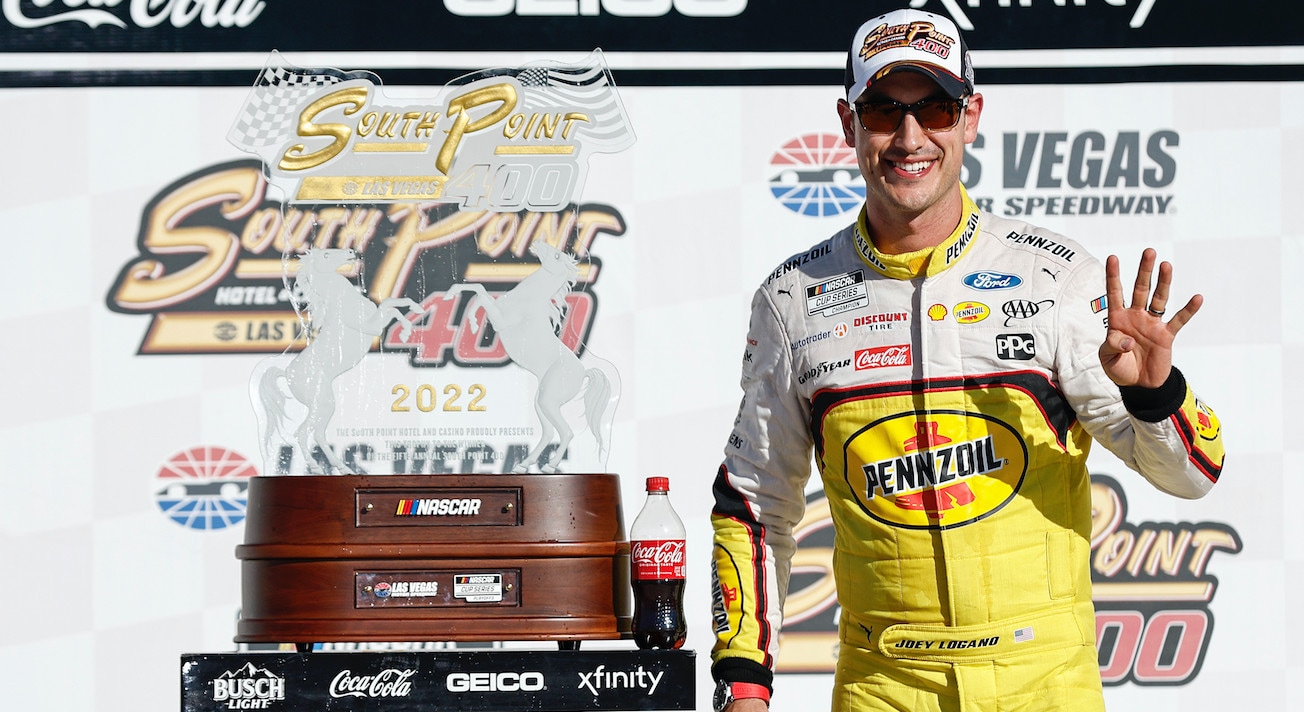 Nascar: Logano si rilancia, follia Wallace a Las Vegas