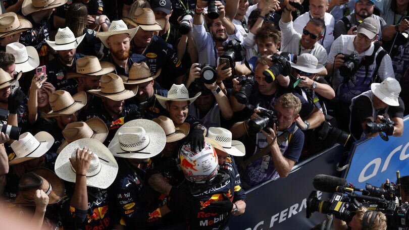 L'editoriale del Direttore: Max ha fatto tredici