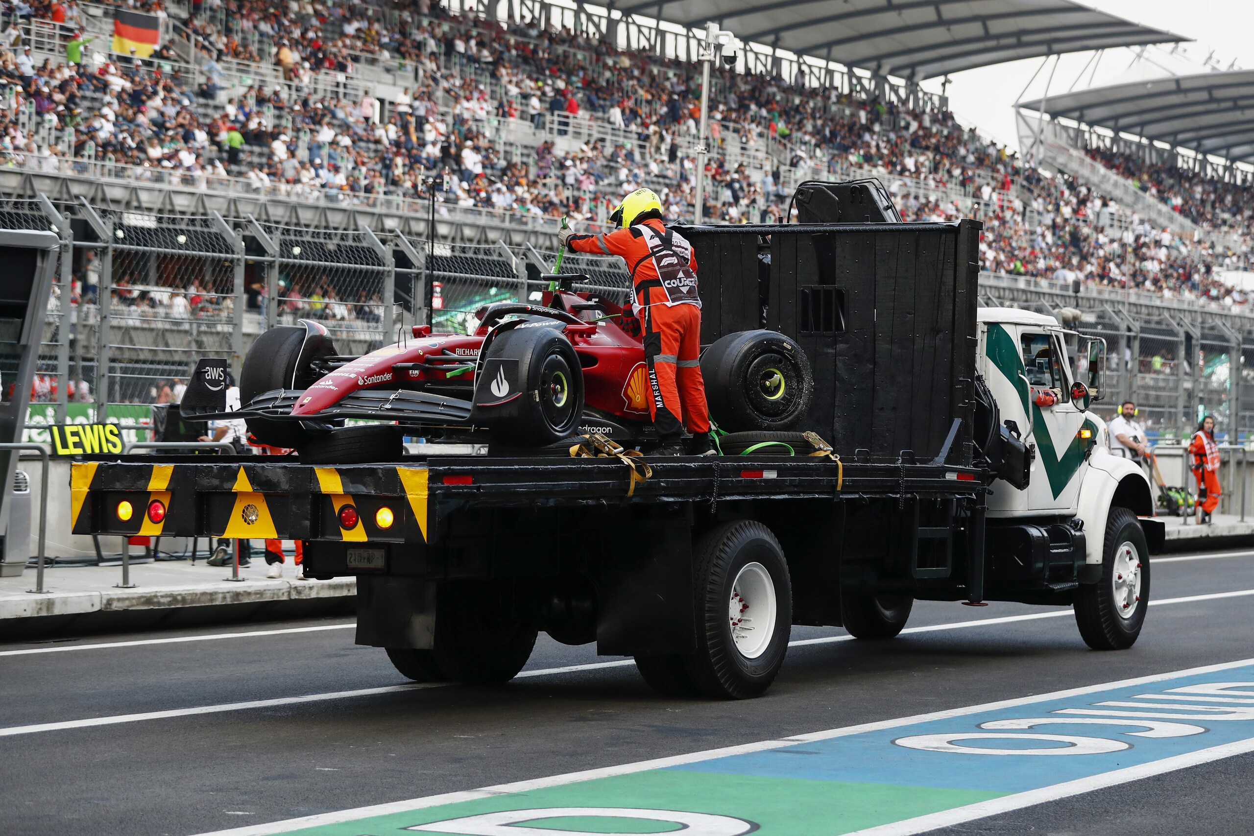 GP Messico: Leclerc contro le barriere nelle libere 2