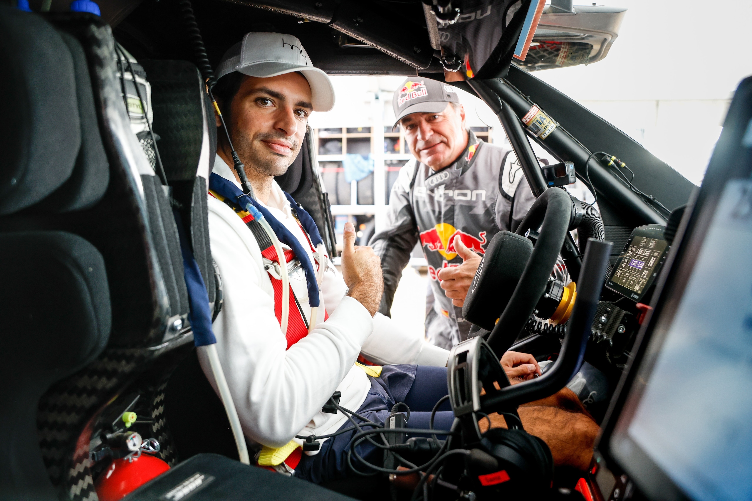 Dakar, Carlos Sainz Jr: "Gara bellissima. Partecipare anche io? Chissà..."