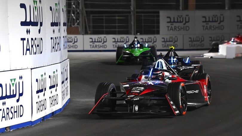 ePrix Diriyah, Wehrlein guida la rimonta Porsche e trionfa in gara1