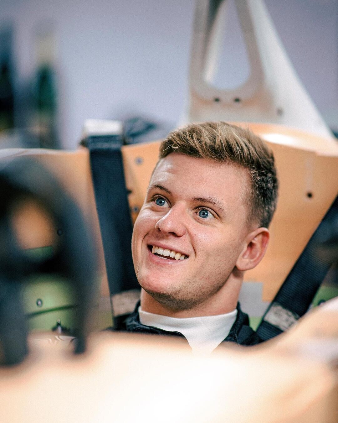Mercedes, Mick Schumacher alla prova sedile della W14