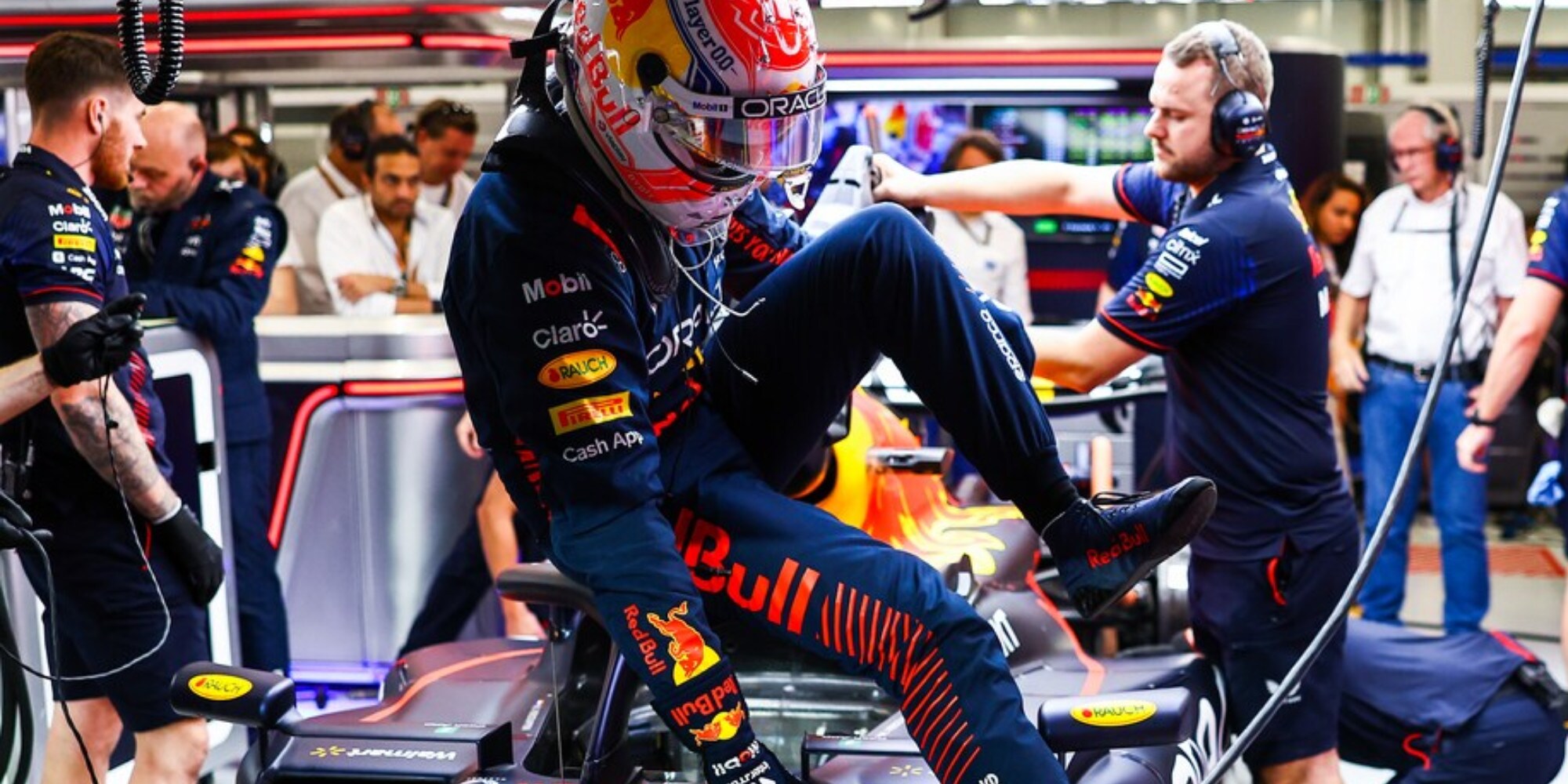 Verstappen, obiettivo punti a Jeddah: "Vedrò cosa posso fare partendo 15°"