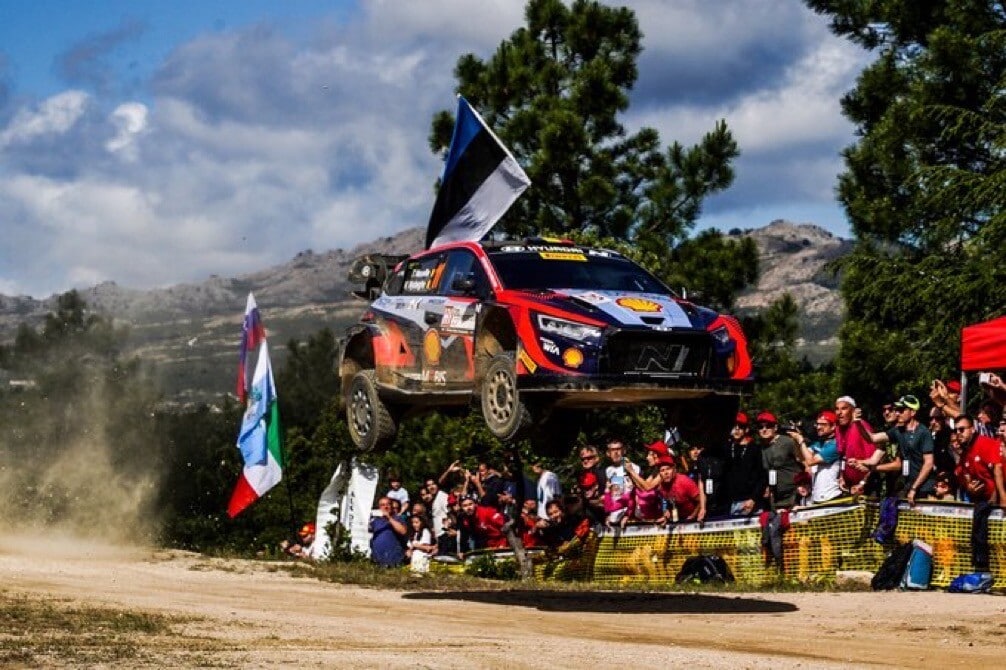 WRC, Rally Sardegna: due Hyundai in testa sotto la pioggia