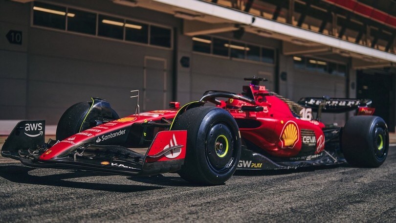 Test Pirelli a Barcellona, Leclerc: "Positivo girare ancora con la SF-23"