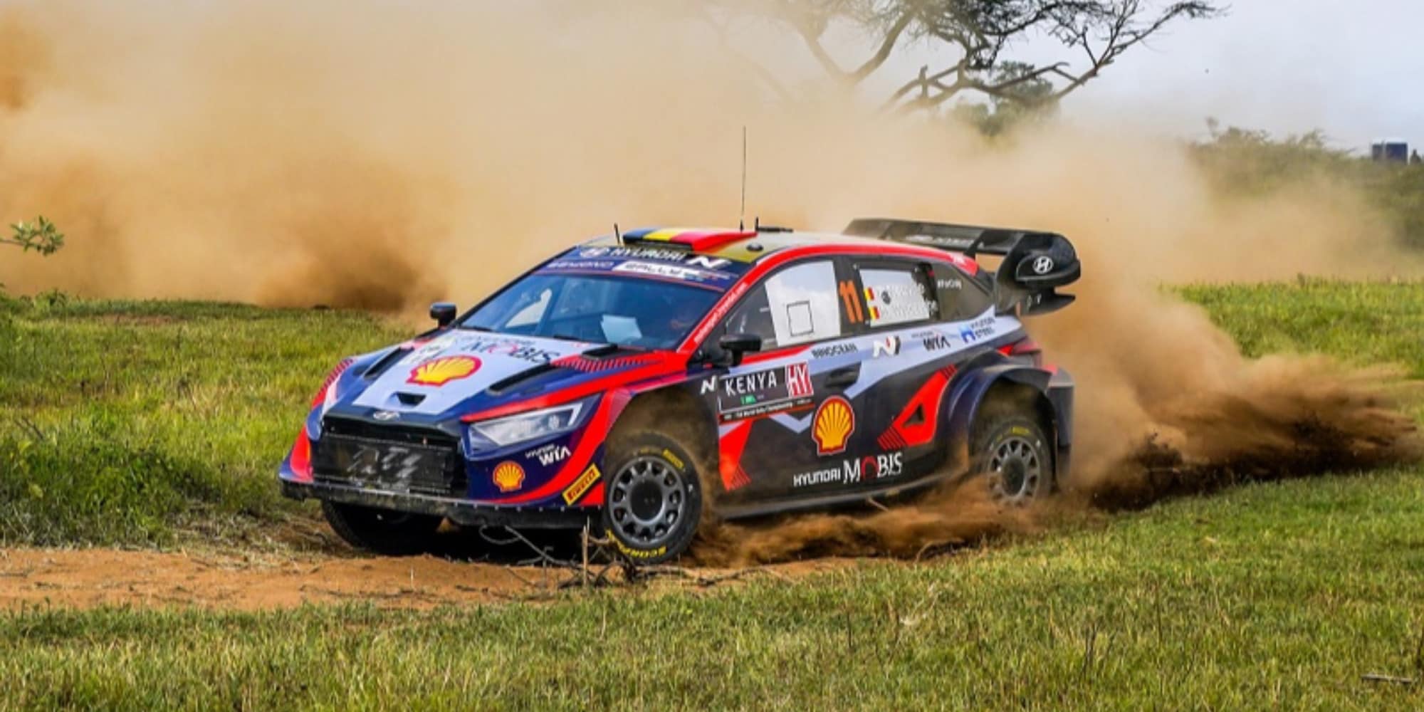 Clamoroso: Neuville squalificato nella notte