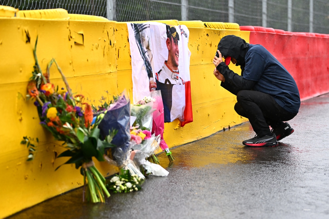 Spa, il tributo ad Anthoine Hubert e Dilano van't Hoff organizzato da Gasly