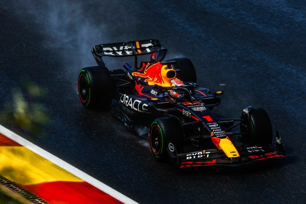 GP Belgio, Sprint Race: Verstappen vince una mini gara pazza