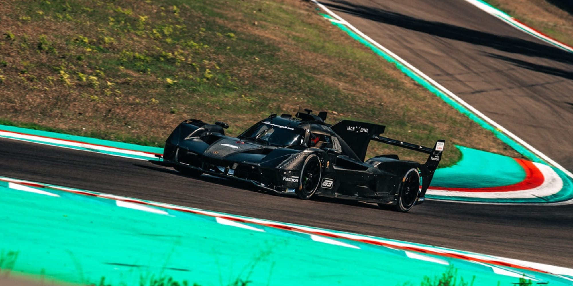 Lamborghini, conclusi a Imola i primi 1.500 km di test con la SC63