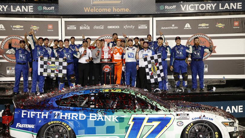 Nascar: Buscher vince a Talladega, ma che botti!