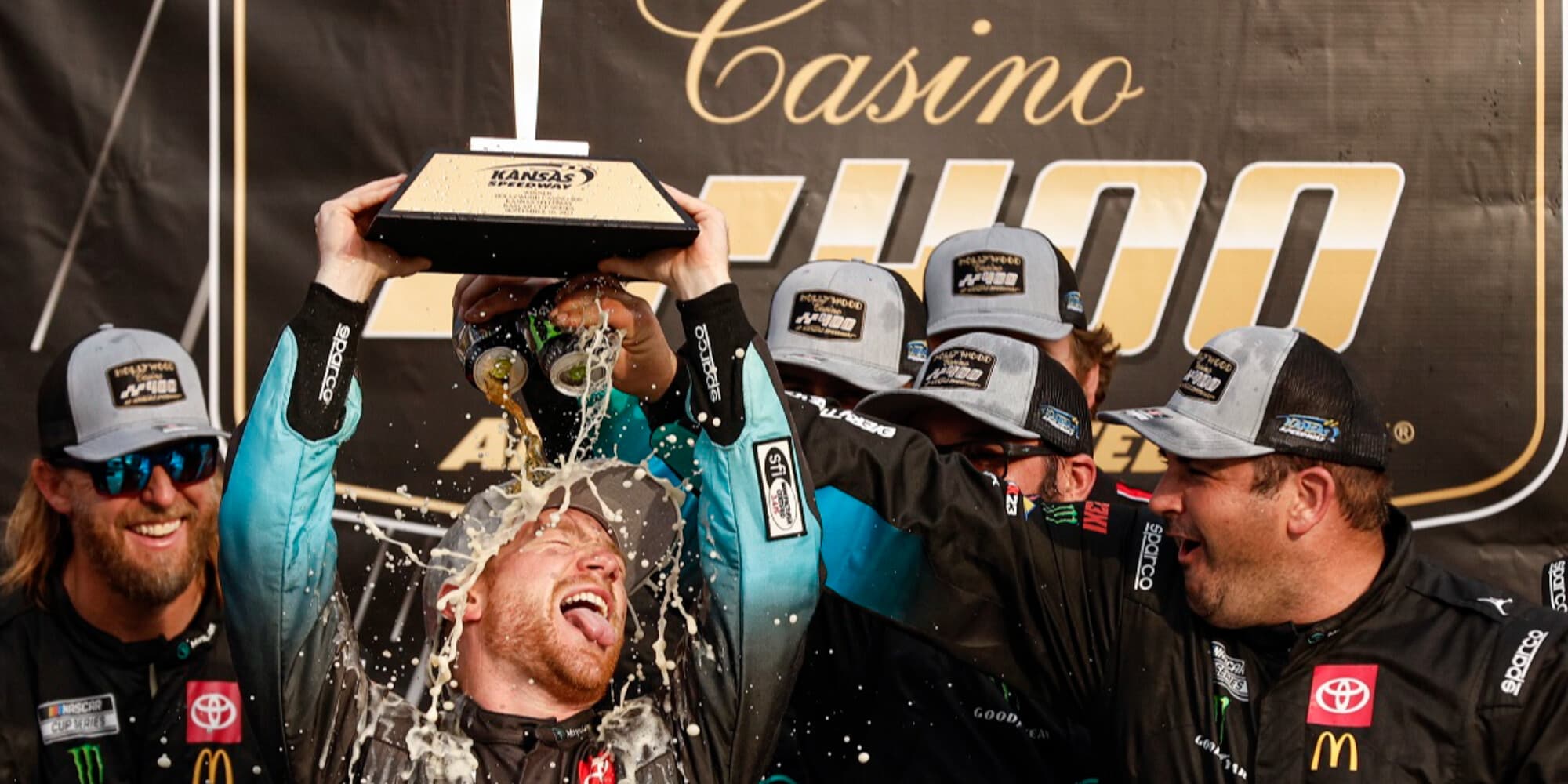 Nascar: Reddick la spunta in Kansas