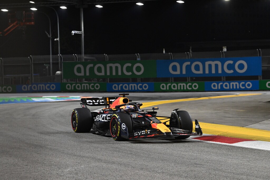 Verstappen e Perez in coro: "Siamo molto lontani"
