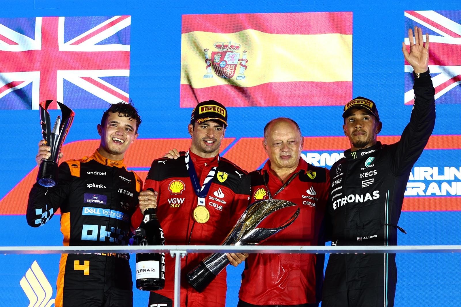 Hamilton: "Gara da due soste, è stata dura ma siamo contenti"