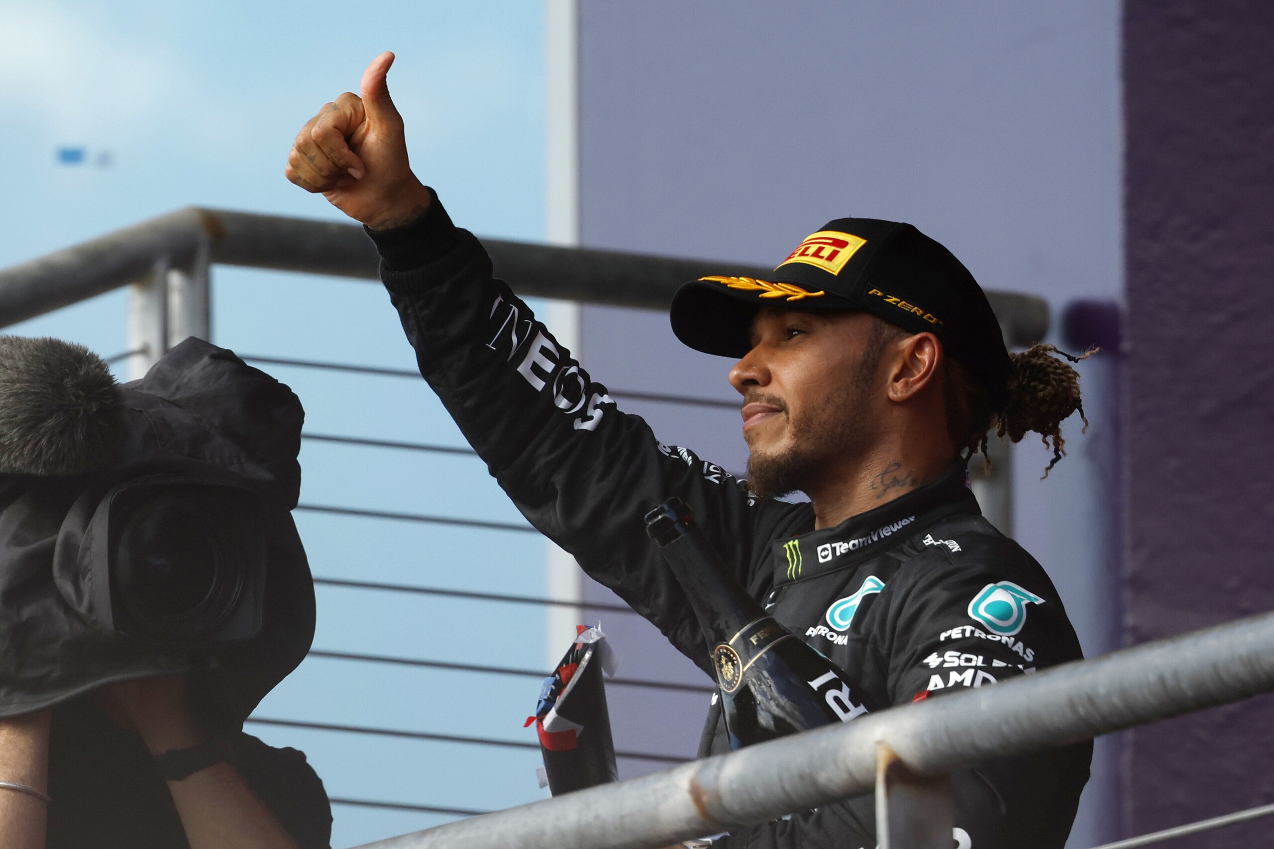 Hamilton: “E’ bello tornare a lottare per le posizioni di testa”