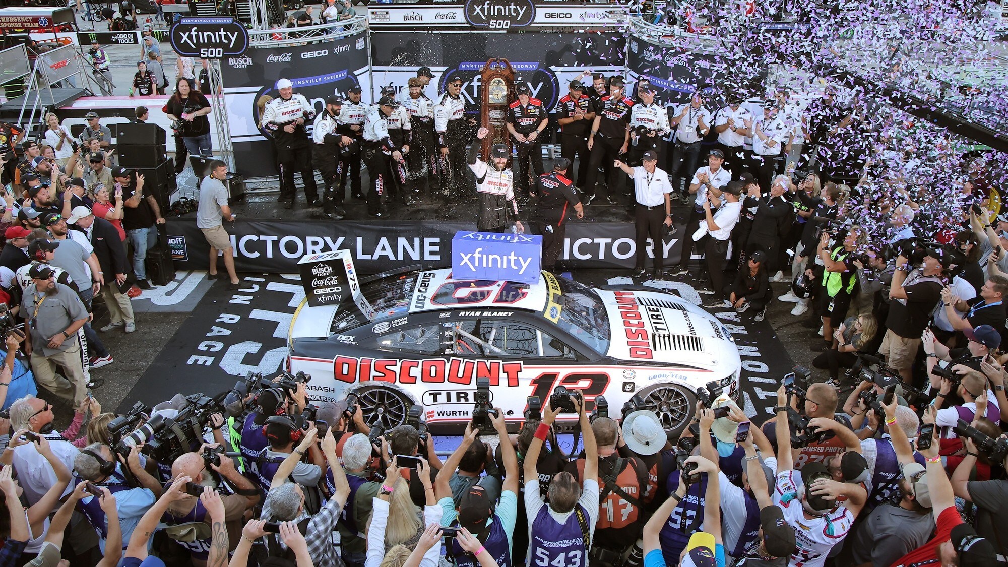 Nascar: Blaney, Bell, Larson e Byron i finalisti 2023