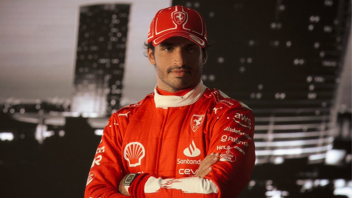Ferrari presenta le nuove tute per il GP di Las Vegas