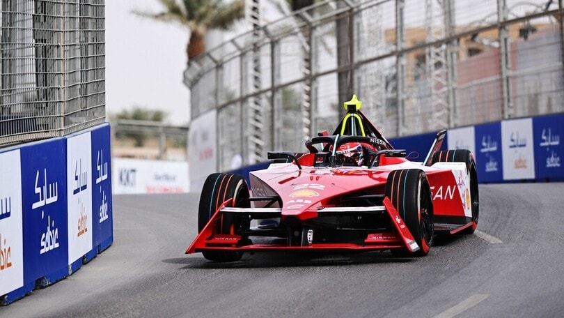 ePrix Diriyah, qualifica-2: Rowland porta Nissan in pole