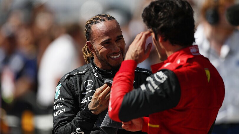 Ferrari, Hamilton per Sainz: Lewis più di una suggestione