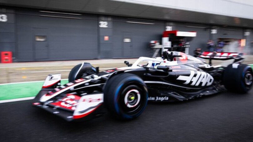 Haas VF-24, shakedown in pista a Silverstone