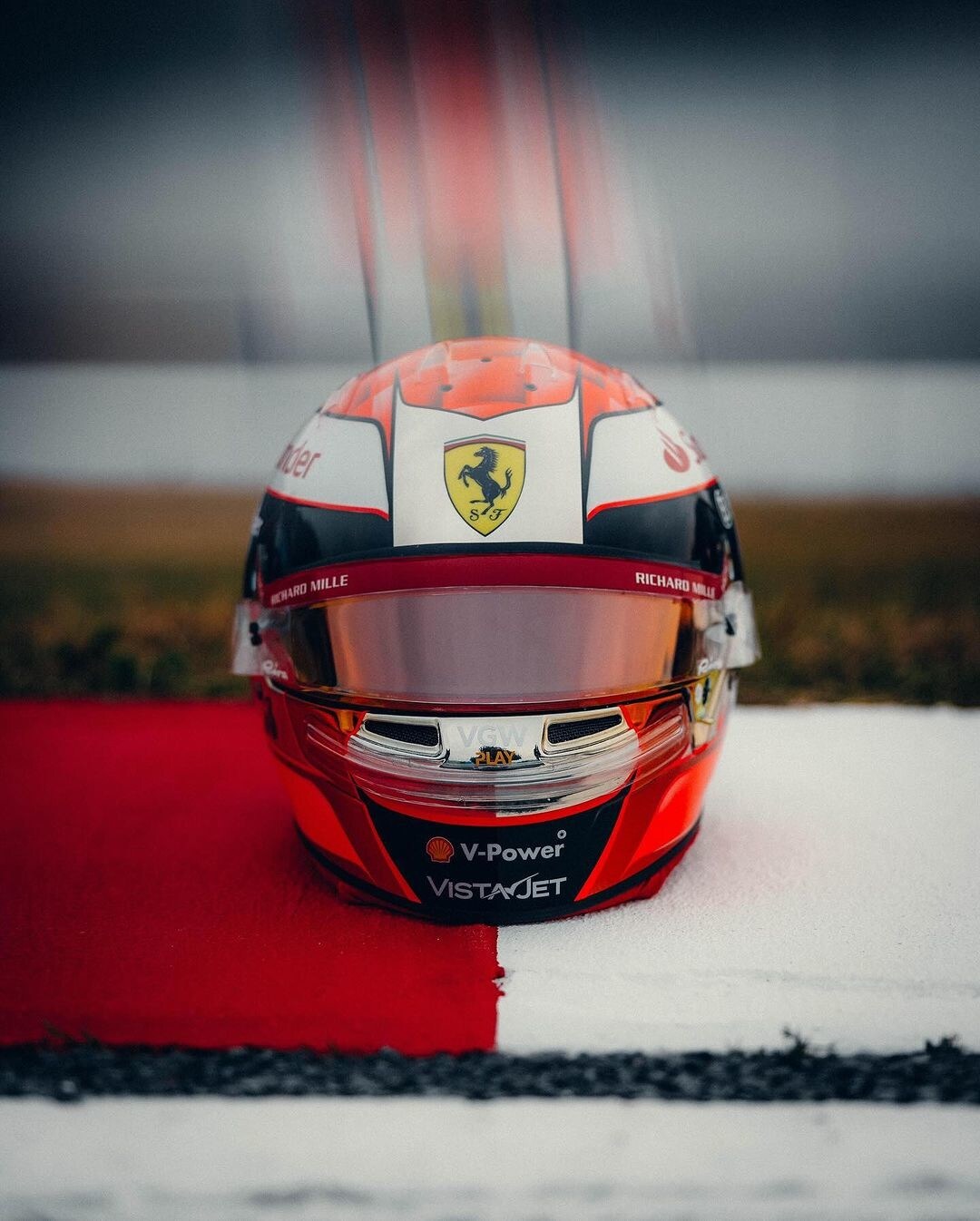 Leclerc, a Suzuka casco speciale dedicato a Jules Bianchi