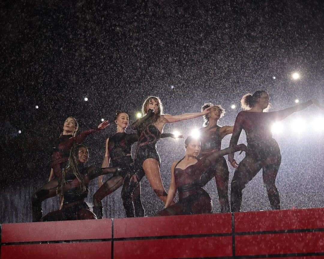 Taylor Swift: chi è la famosissima cantante che avrebbe avuto un flirt con Alonso