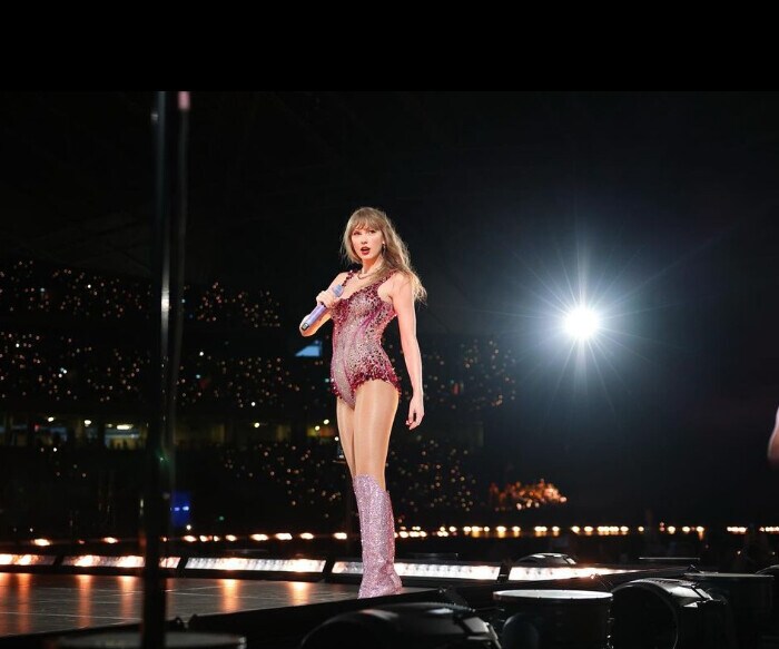 Taylor Swift: chi è la famosissima cantante che avrebbe avuto un flirt con Alonso