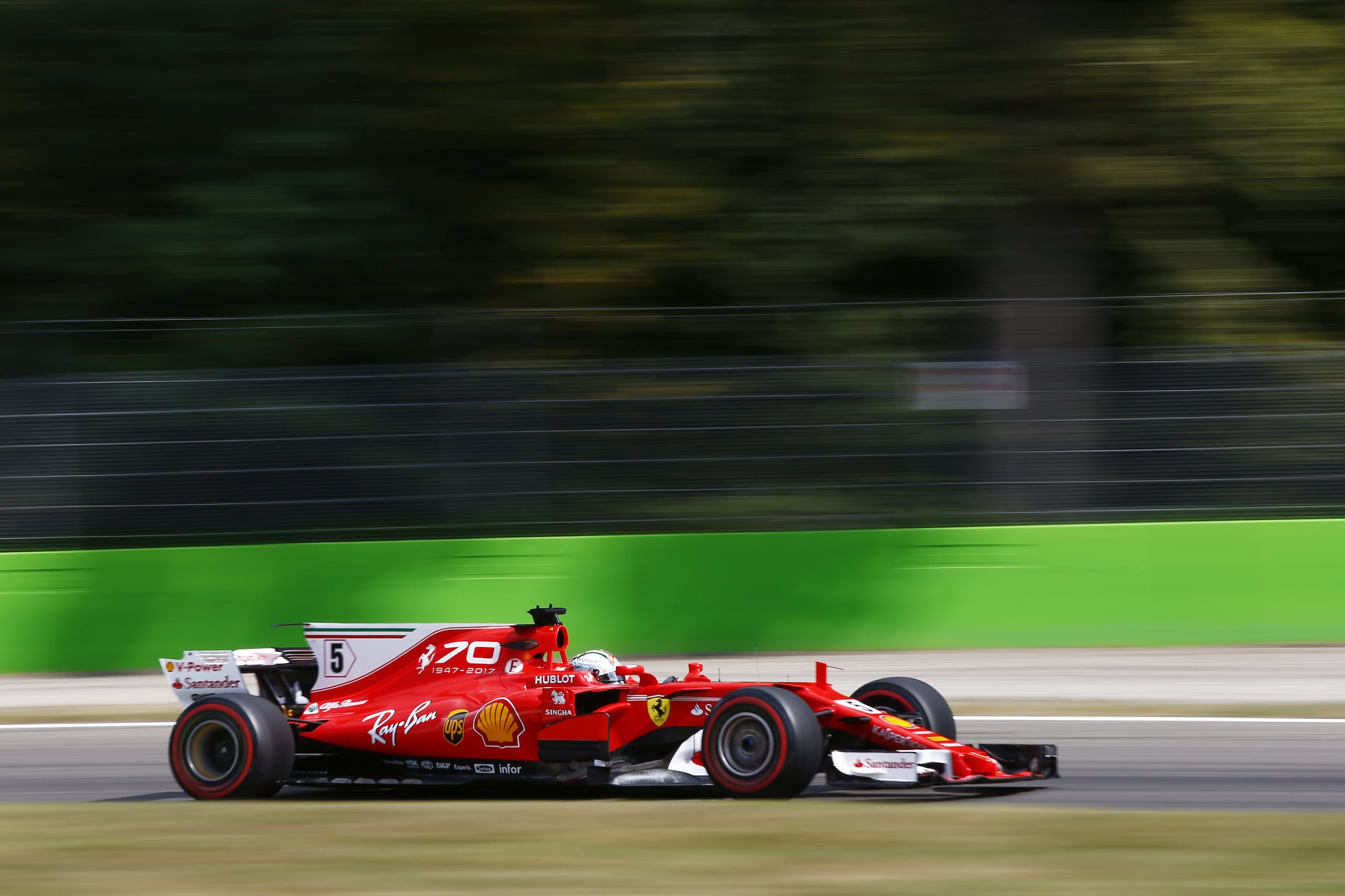 Ferrari, Rossa ma non solo: ecco le livree "speciali"