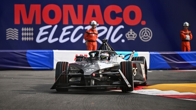 ePrix Monaco, vince Evans senza rivali: è uno-due Jaguar