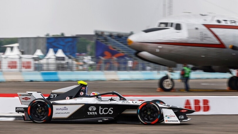 ePrix Berlino, Cassidy beffa tutti nel finale