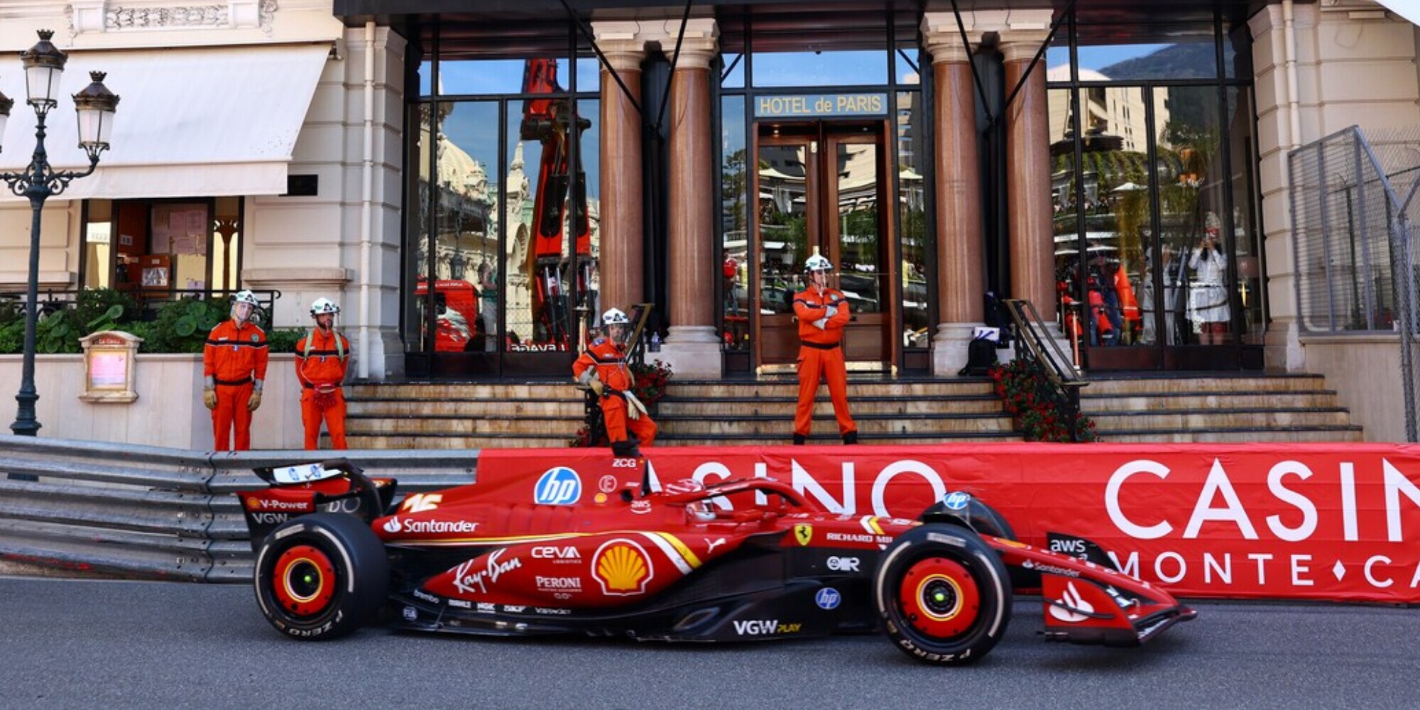 F1, la classifica dei team dopo il GP di Monaco: Ferrari a caccia di Red Bull