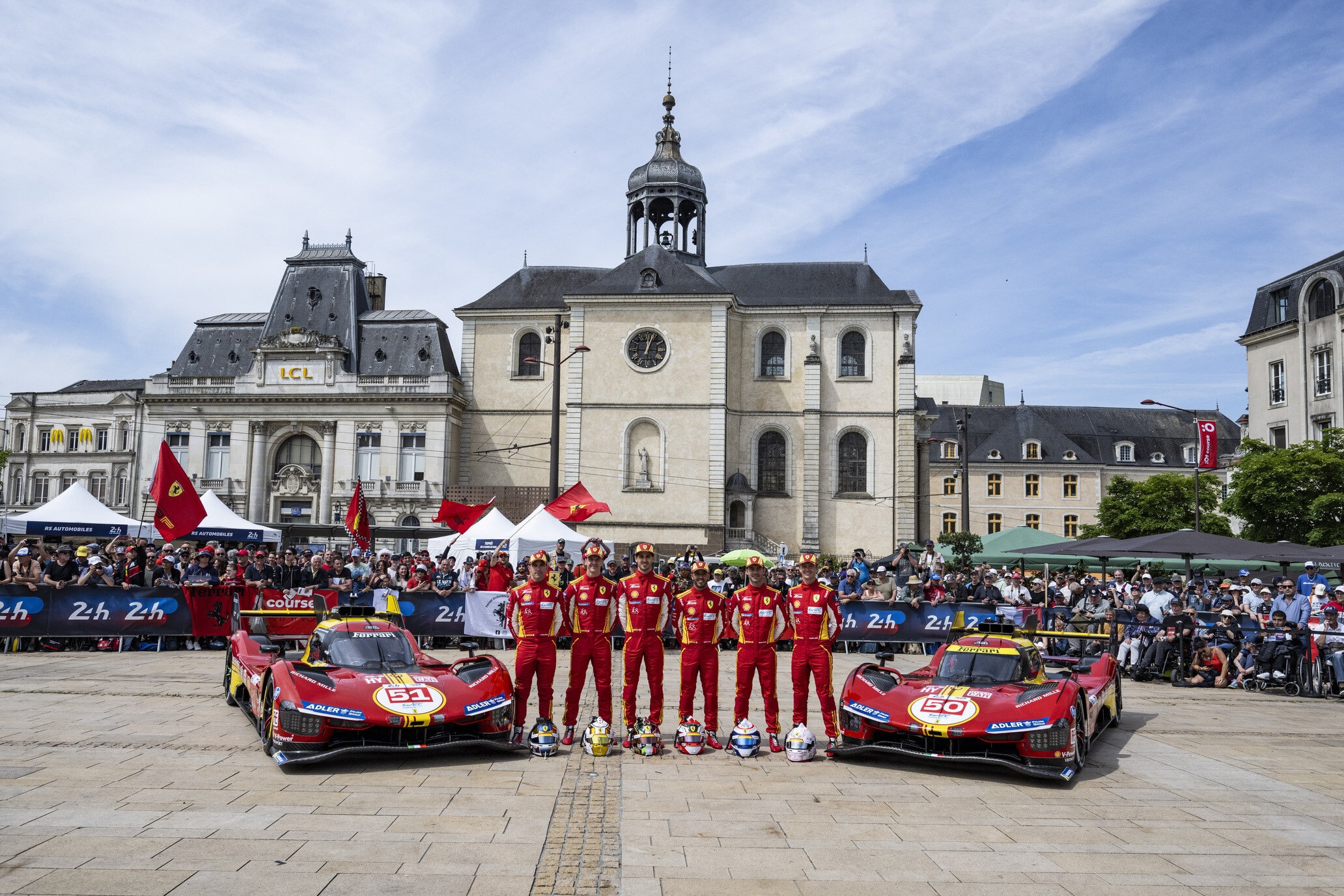 Ferrari, aspettando Le Mans: il pesage e il test day della 499P