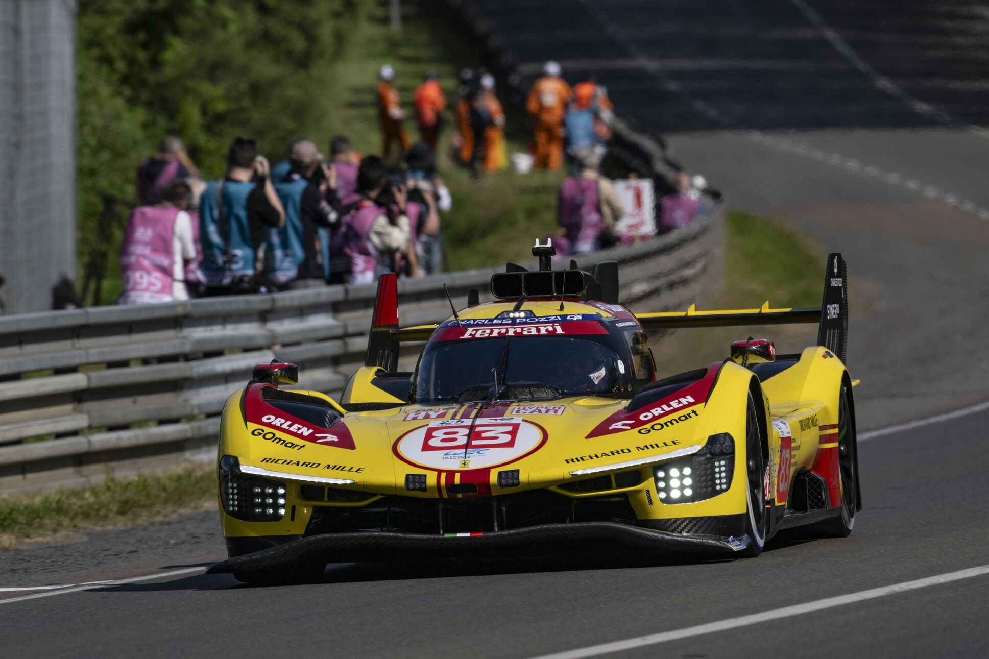 Ferrari, aspettando Le Mans: il pesage e il test day della 499P