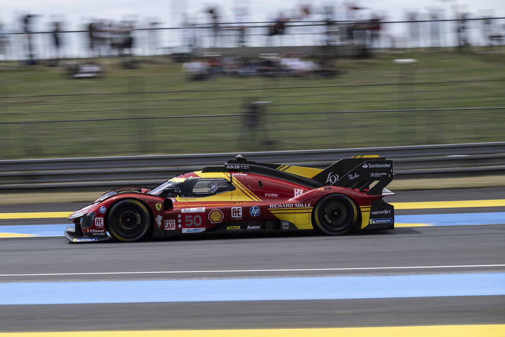 Ferrari, aspettando Le Mans: il pesage e il test day della 499P