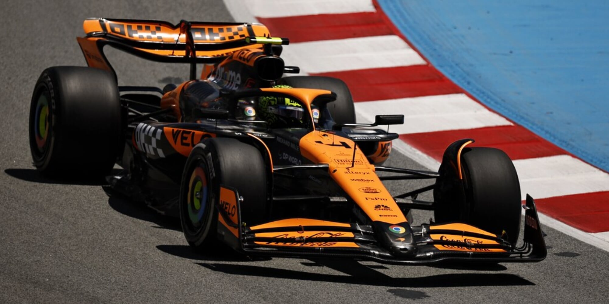 GP Spagna: Norris si prende la pole e beffa verstappen, Ferrari in terza fila