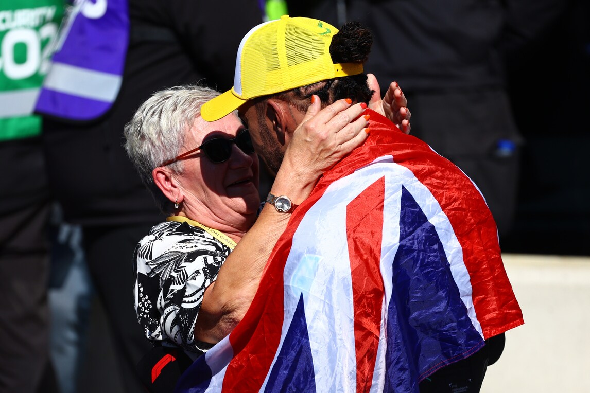 GP Silverstone, il trionfo di Lewis Hamilton 