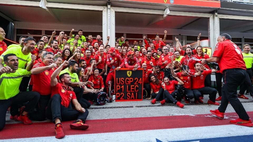 Ferrari, festa in Texas con Leclerc, Sainz e Vasseur