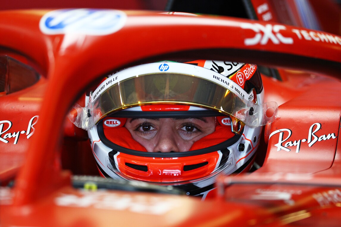 F1, al via i test a Yas Marina tra rookie, nuovi volti e cambi di team