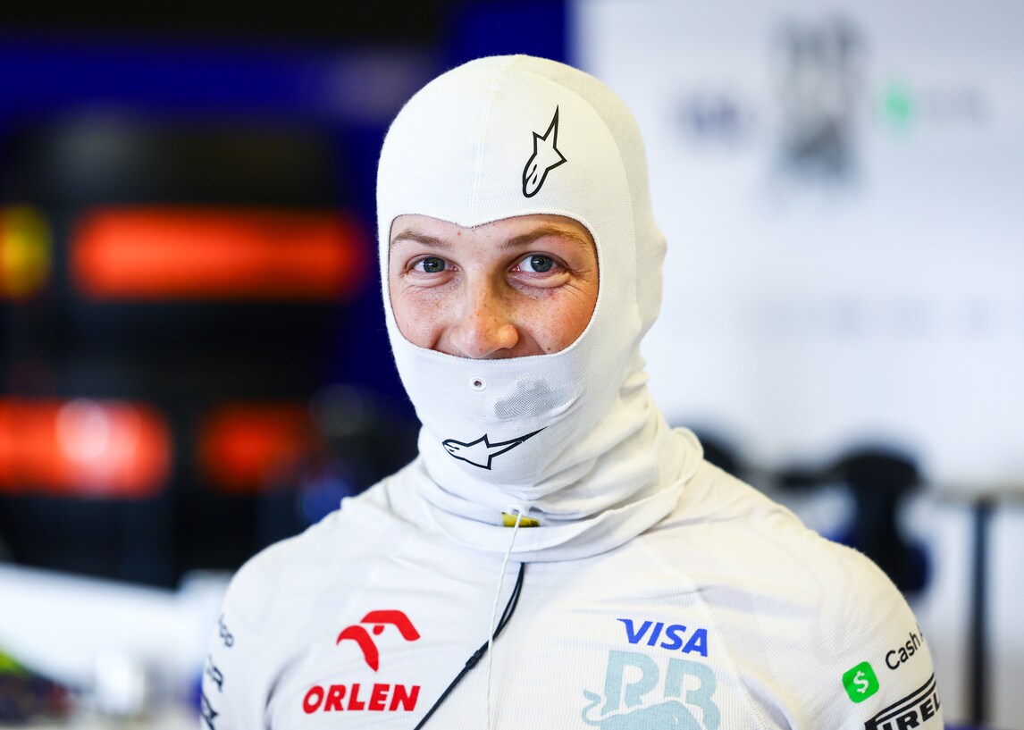 F1, al via i test a Yas Marina tra rookie, nuovi volti e cambi di team