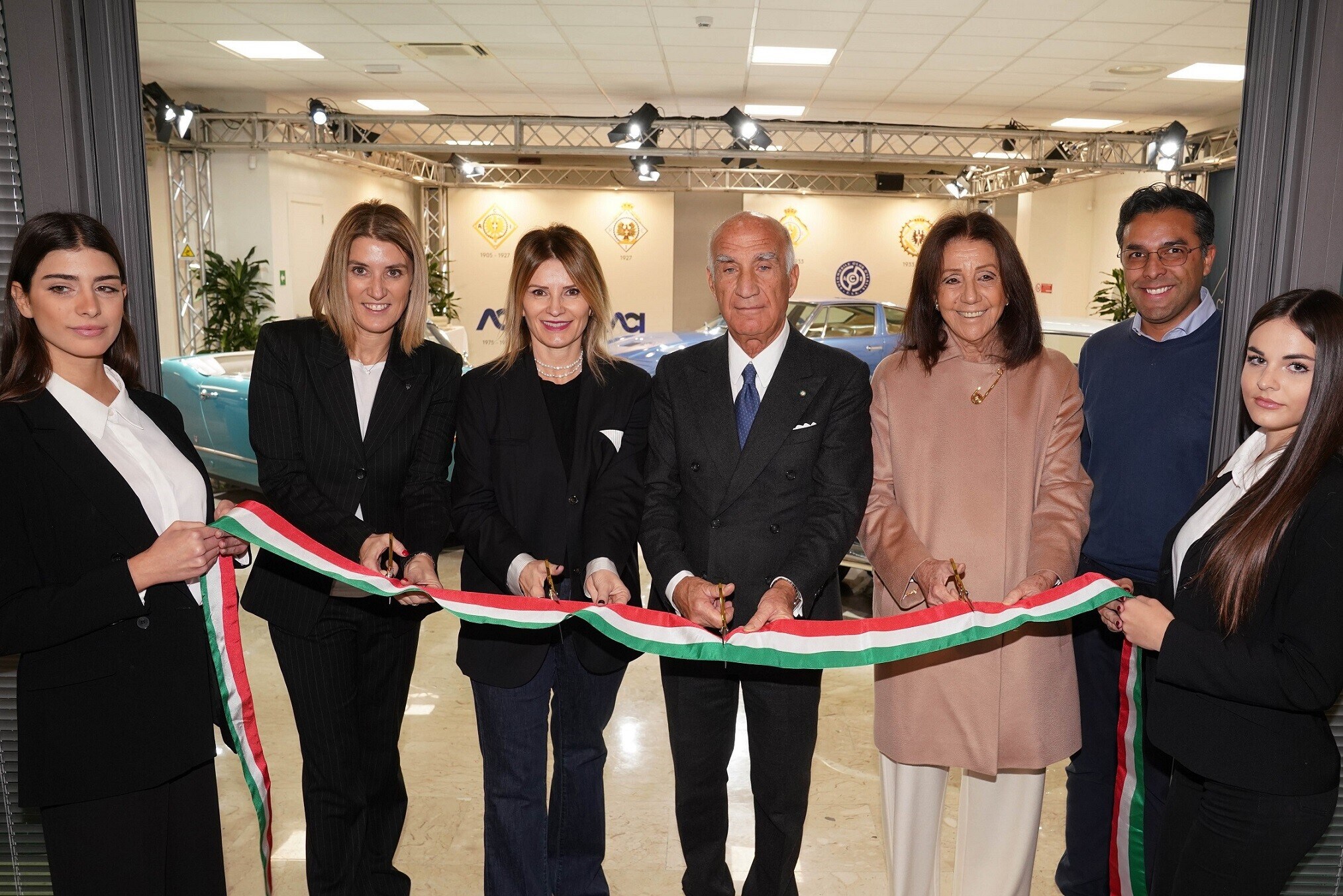 La Maserati 250F di Juan Manuel Fangio arriva a Roma dal Museo Nicolis