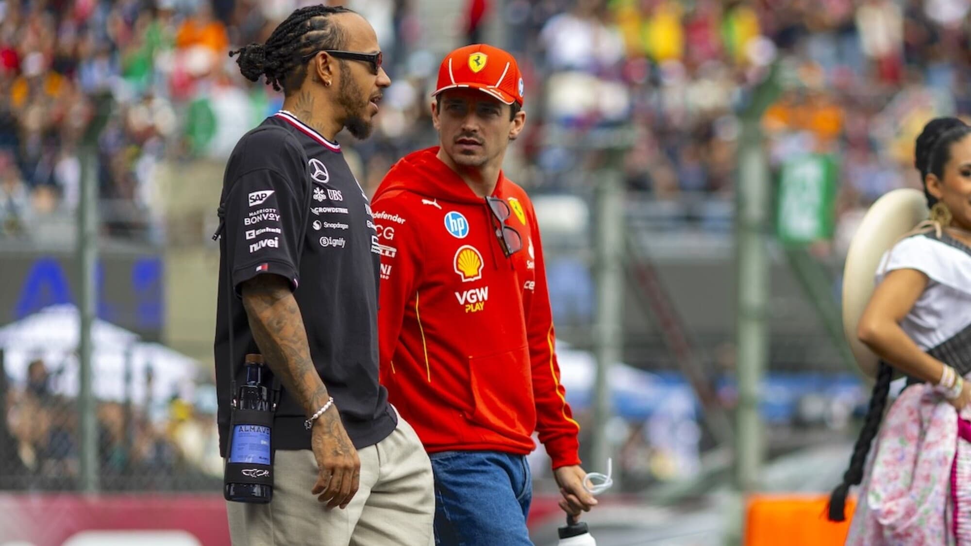 Gli auguri di Leclerc a Hamilton e un messaggio