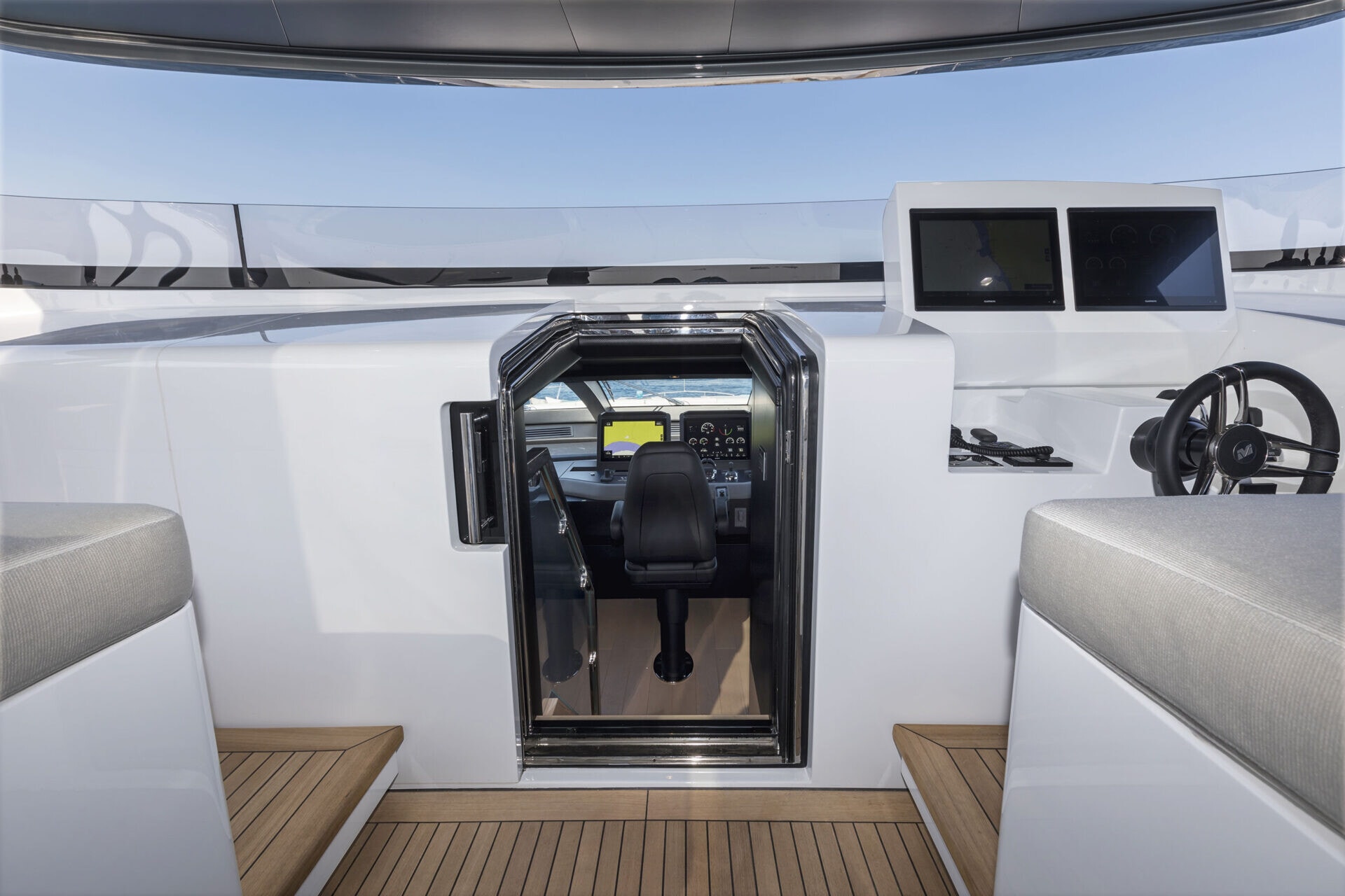 Mangusta Super Sport 33, il nuovo lussuosimo yacht di Max Verstappen