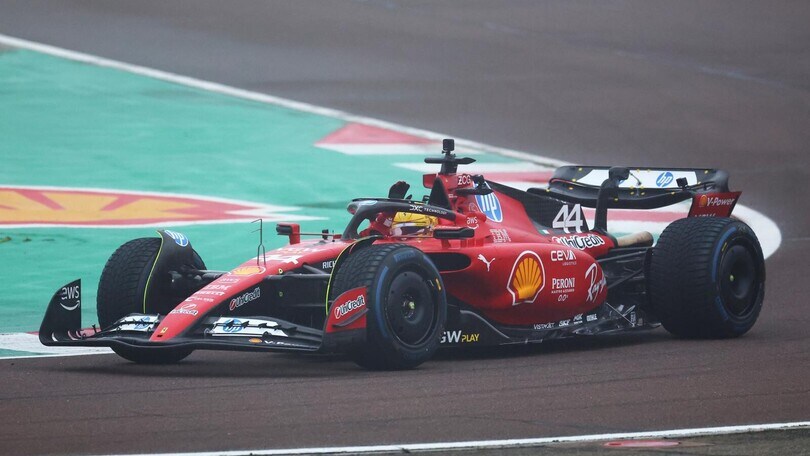 Test Hamilton a Fiorano, ci siamo: i primi giri con la Ferrari