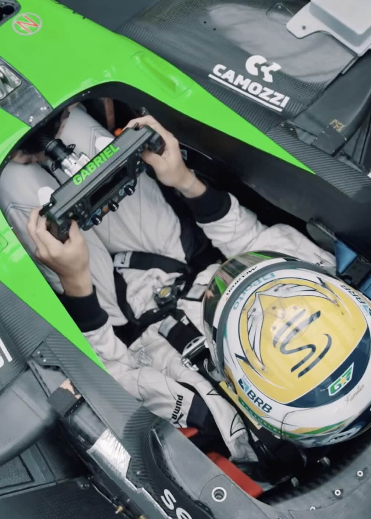F1 tra nuovi inizi e debutti: i piloti arrivano nelle sedi dei team