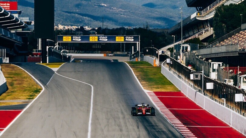 Hamilton, nuovo test con la Ferrari a Barcellona